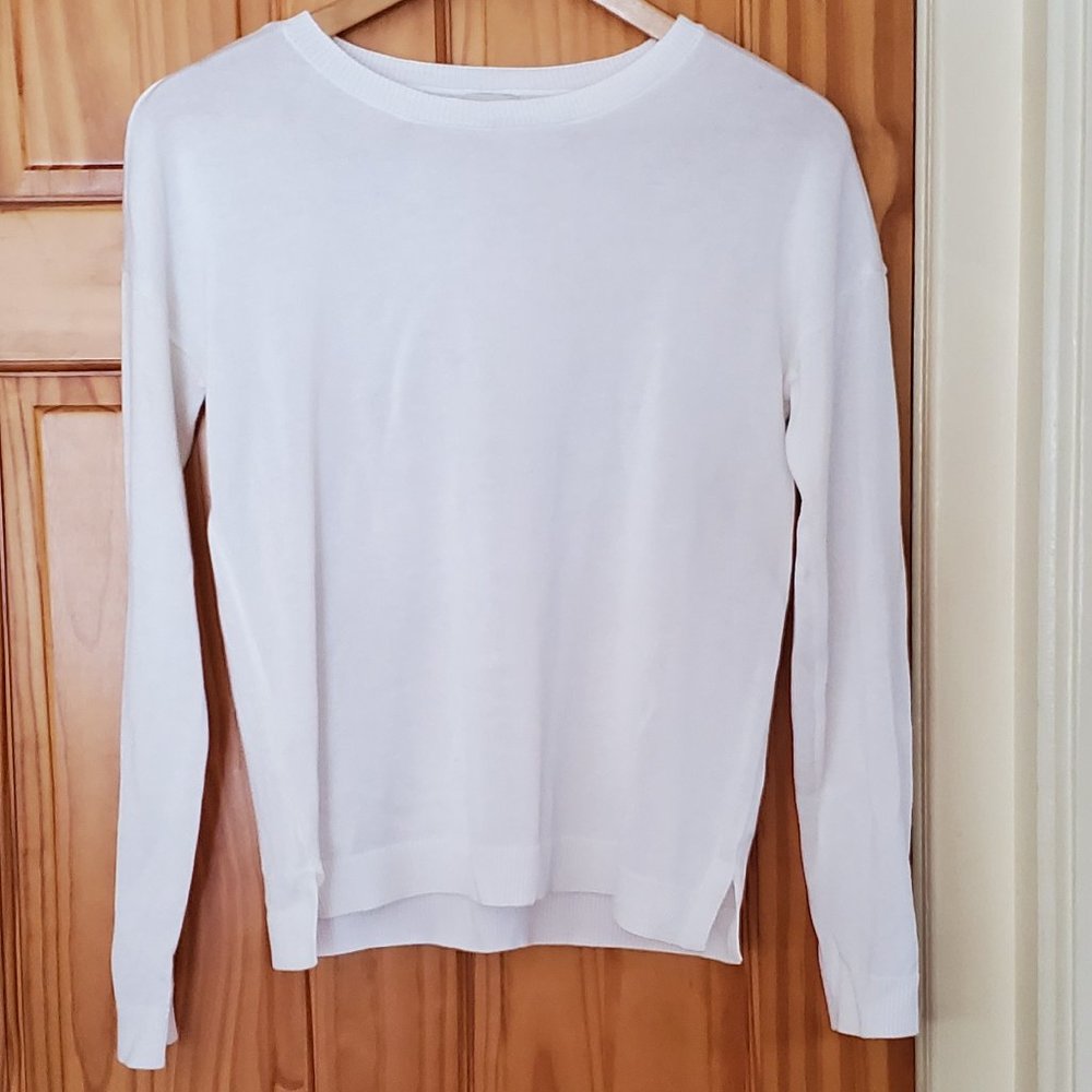 Brand-New Ivory Crew Neck Pullover Sweater